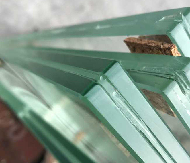 6.38mm 8.38mm 10.38mm 12.38mm Διαυγές χρώμα PVB στρωμένο γυαλί με πιστοποιητικό CSI、CE、SGCC για γυαλί κτιρίων